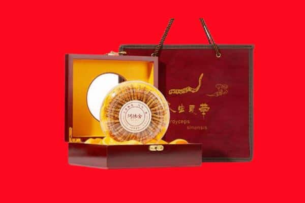 收购资讯:崇左市凭祥回收冬虫夏草是按克吗